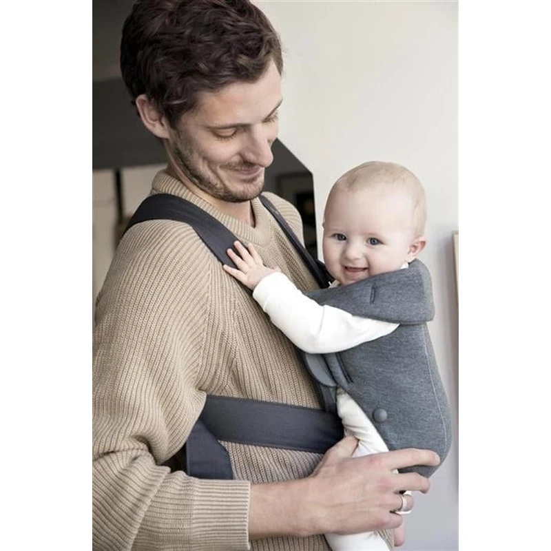 Marsupiu anatomic Mini BabyBjorn, cu pozitii multiple de purtare – Dark Grey, 3D Jersey [2]