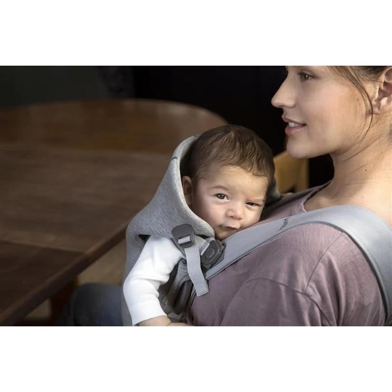 Marsupiu anatomic Mini BabyBjorn, cu pozitii multiple de purtare – Light Grey, 3D Jersey [6]
