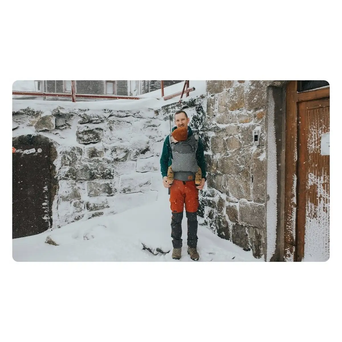 Lionelo - Marsupiu ergonomic Margareet, Cu 3 pozitii de transport, Cu gluga, Pana la 20 Kg, Aprobat de Institutul International de Displazie de Sold, Conform cu standardul european de securitate CEN T [23]