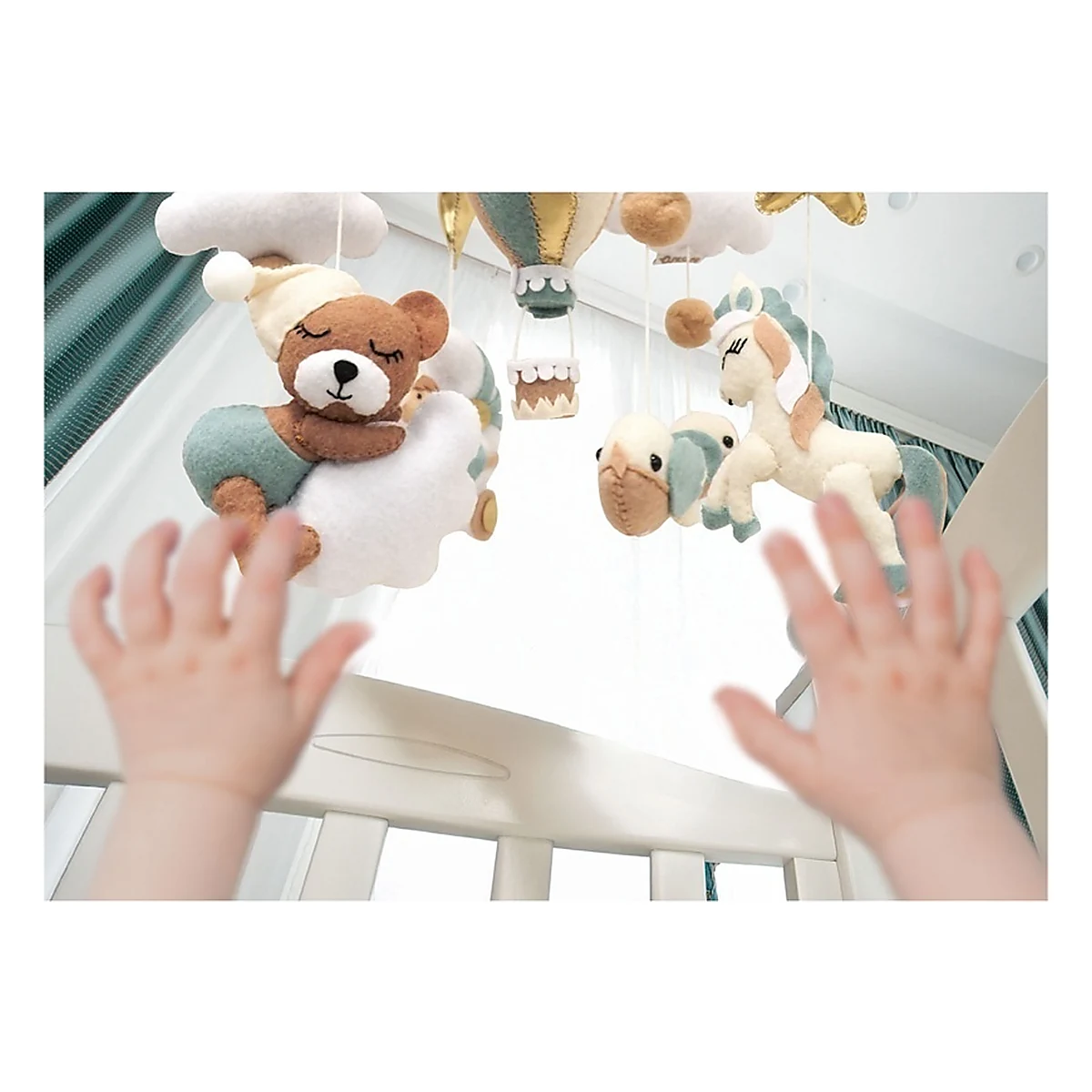 Neno Gino – carusel pentru pătuț cu suport de prindere [9]