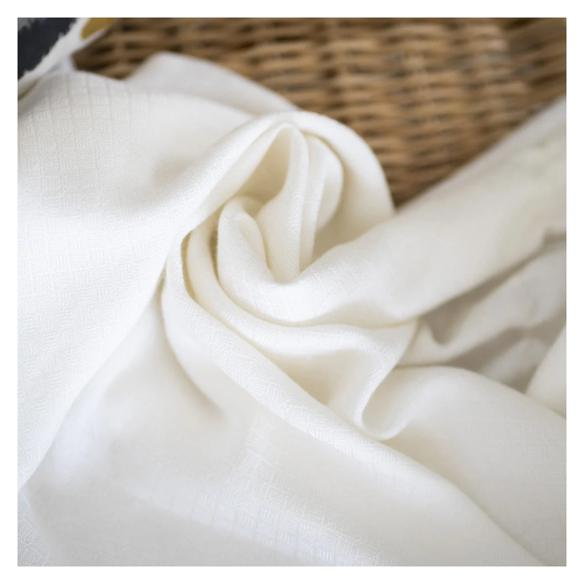 Paturica nou nascut Skiddou, 100% vascoza de bambus, Crem, 80x100cm [10]