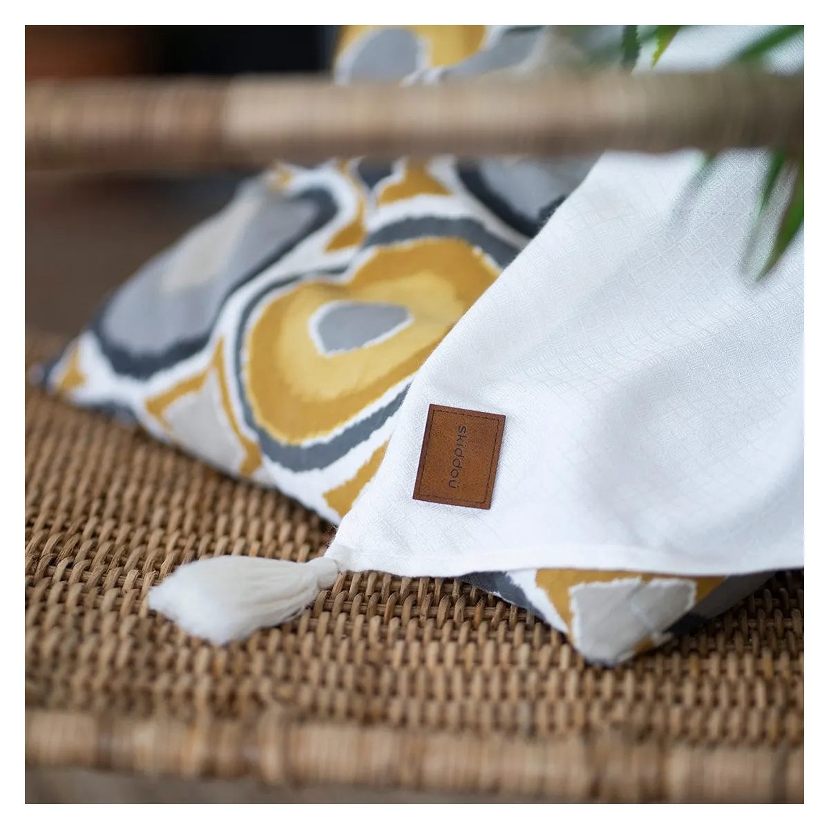 Paturica nou nascut Skiddou, 100% vascoza de bambus, Crem, 80x100cm [8]