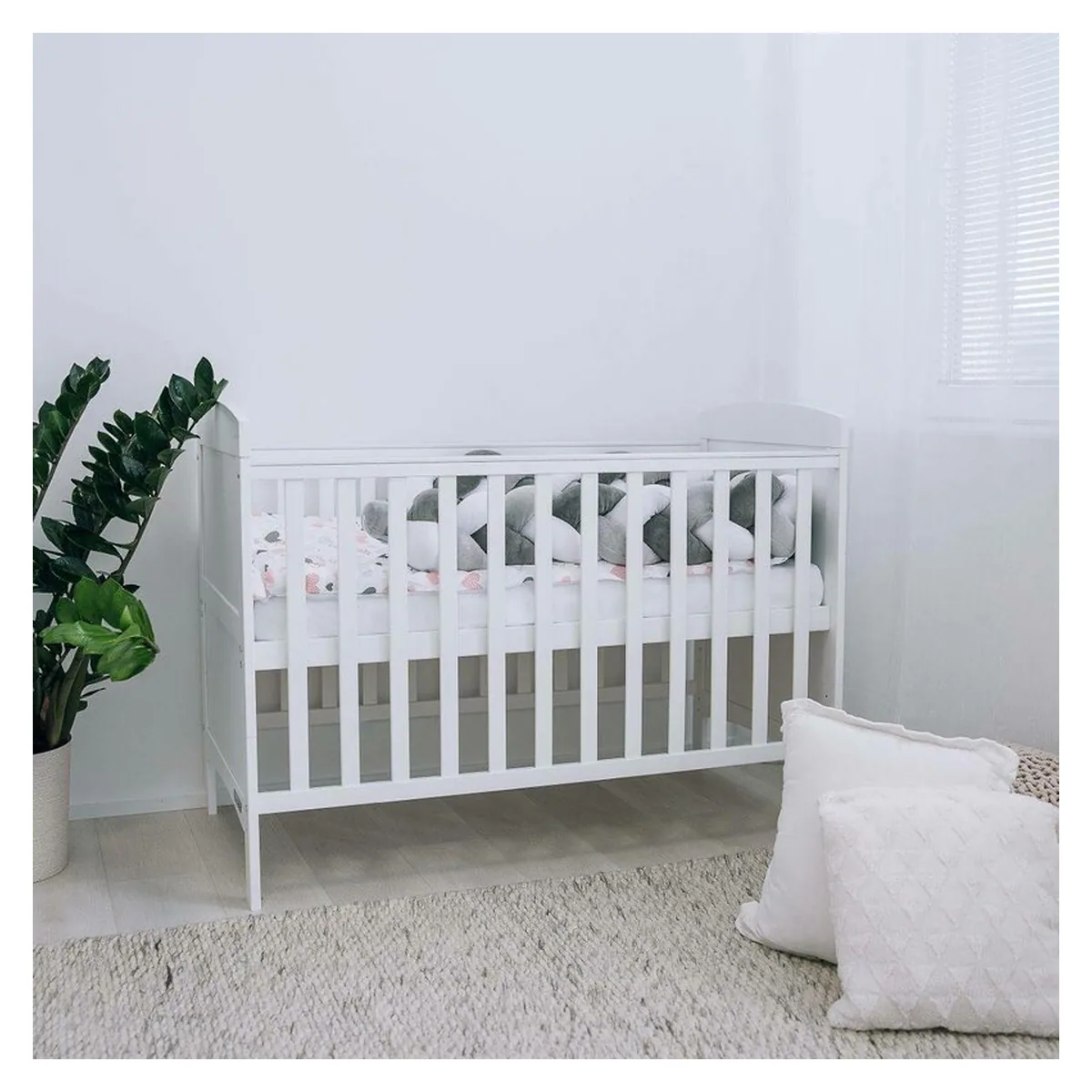 Patut din lemn bebe, 120x60 cm, Transformabil pentru bebe si junior, White, FreeON, Lory [10]