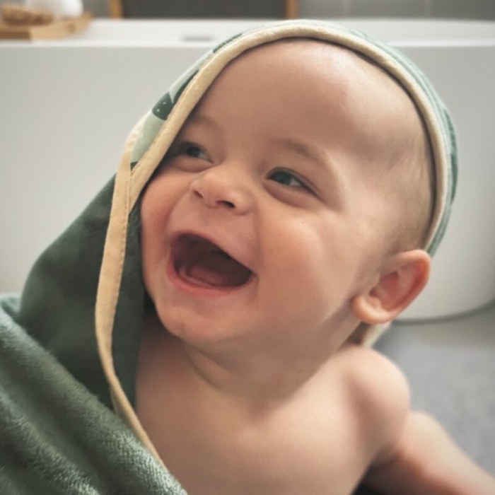 Prosop cu gluga, Petite&Mars, Loulou, 100 x 100 cm, 70% bambus, 30% bumbac, Verde Botanic [3]