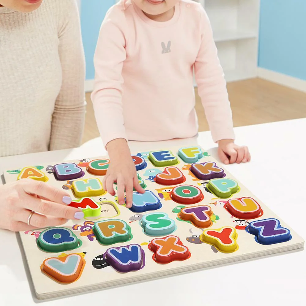 Puzzle din lemn - Litere si animalute [5]