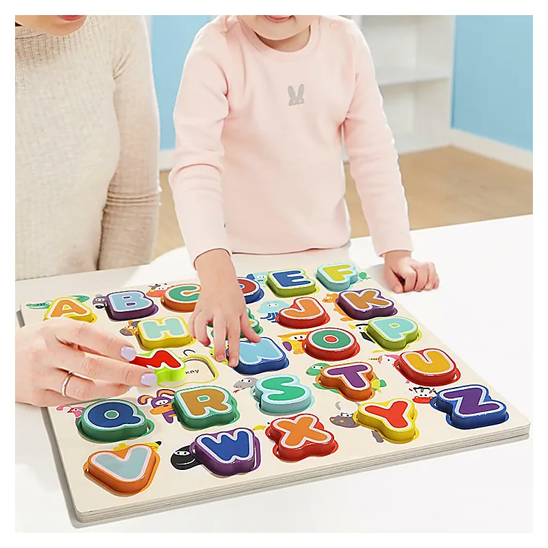 Puzzle din lemn - Litere si animalute [6]