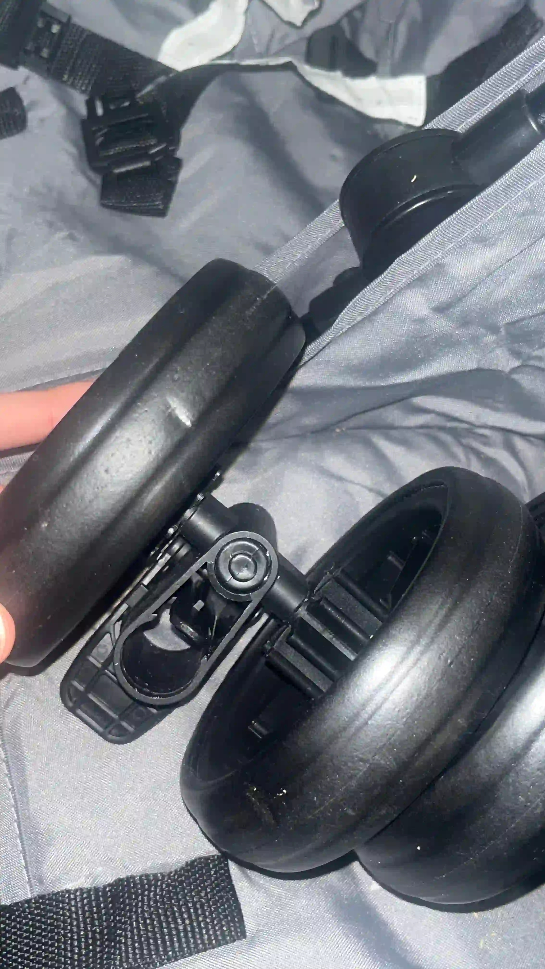 RESIGILAT Carucior gemeni Chipolino Double Point, Pliere tip umbrela, Pana la 15 kg pe sezut, Spatare reglabile independente, 6 luni+, Cloud [3]