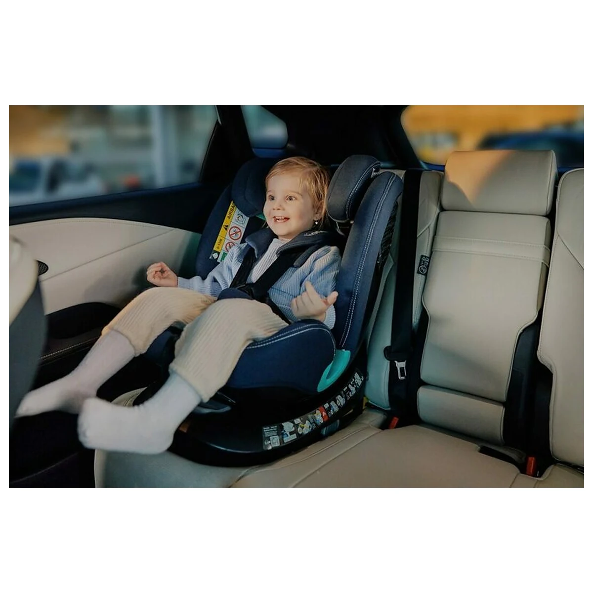 Scaun auto, Lionelo, Bastiaan One i-Size, 4 in 1, Protectie laterala, Cu spatar inclinabil in 4 pozitii, Cu tetiera [20]