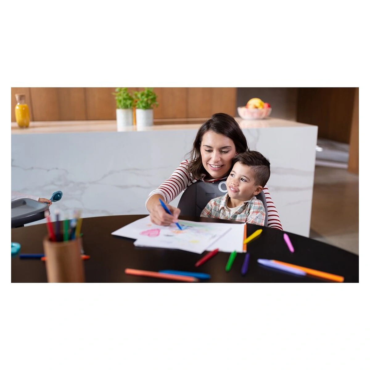 Lionelo - Scaun de masa Mona, 4 in 1, Transformabil, Reglabil in inaltime in 3 pozitii, Conform cu standardele europene de securitate EN14988, EN16120, Stone [24]