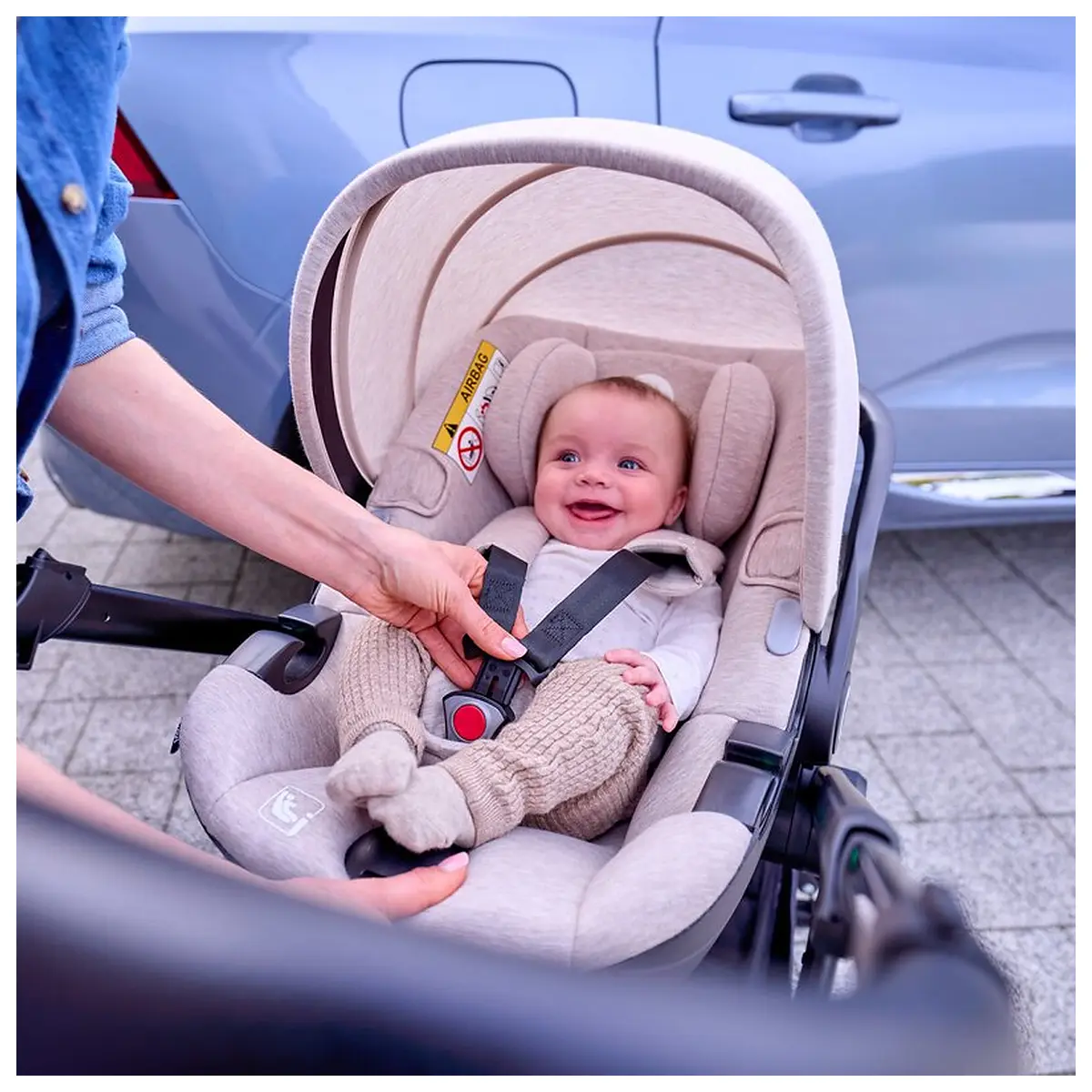 Scoica auto, Lionelo, Moxie, i-Size, 40-87 cm, Tetiera reglabila, intarita cu spuma de memorie, Carcasa ventilata, Din [15]