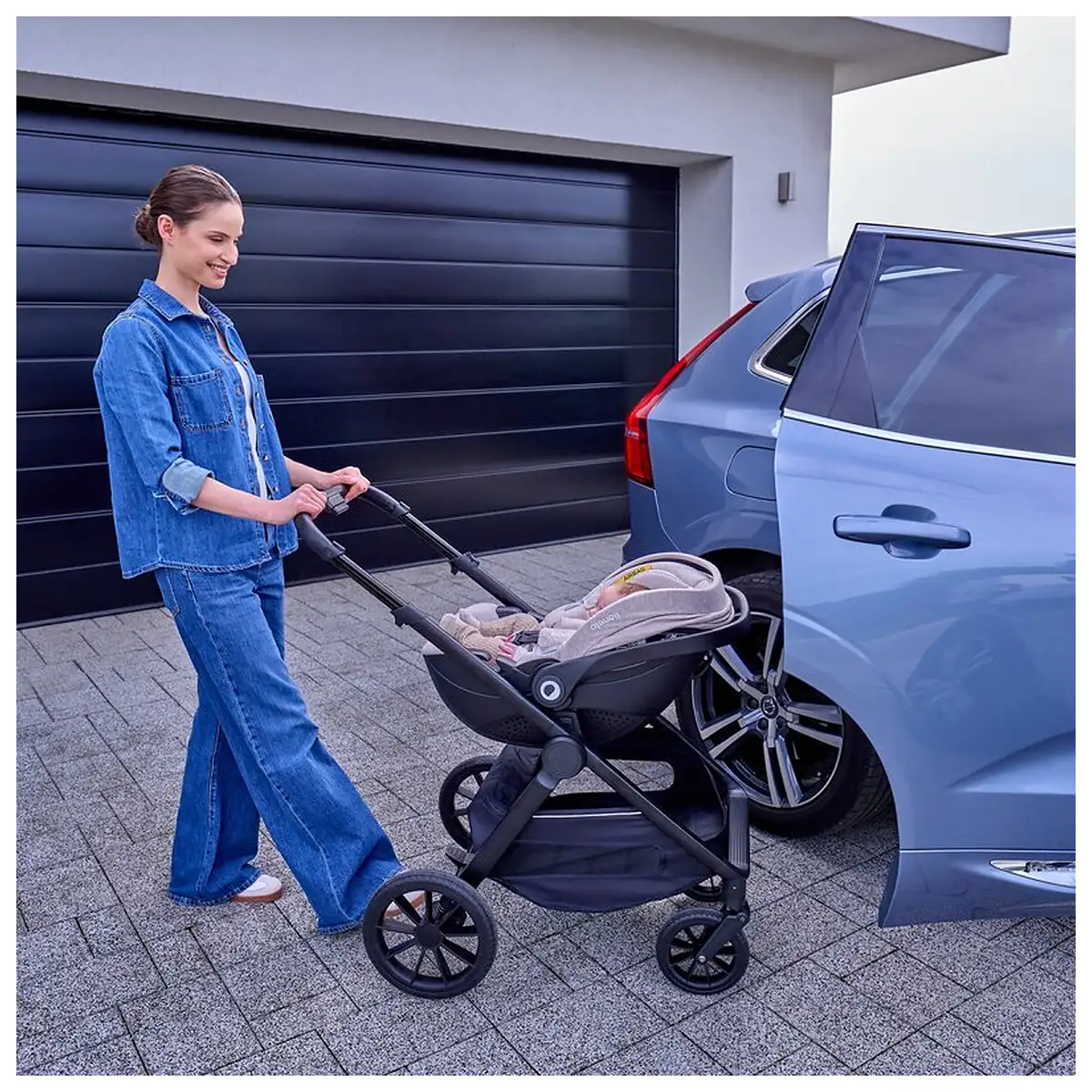 Scoica auto, Lionelo, Moxie, i-Size, 40-87 cm, Tetiera reglabila, intarita cu spuma de memorie, Carcasa ventilata, Din [22]