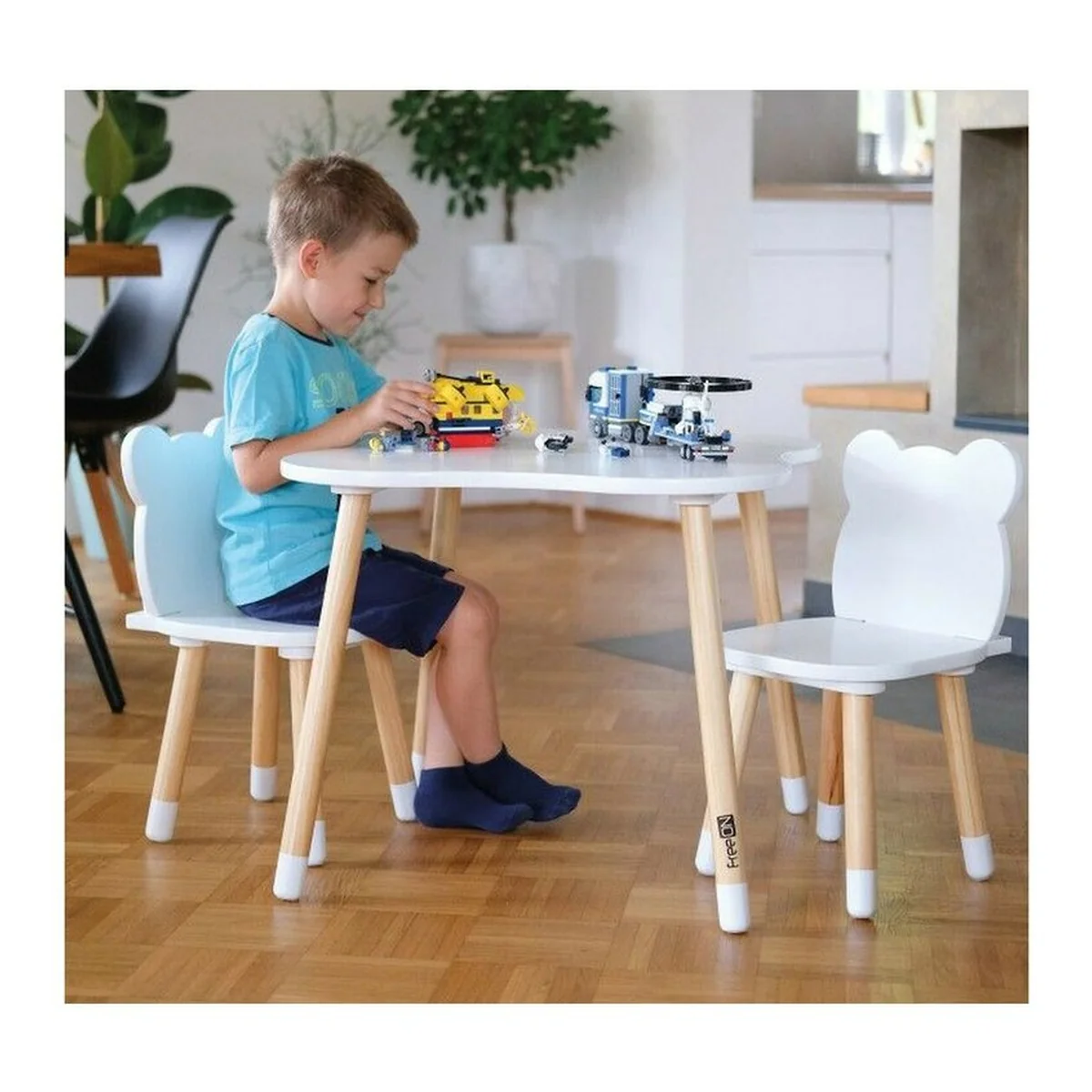 Set masuta si doua scaune, FreeON, Bear, , Din lemn, Alb 6 ani [9]