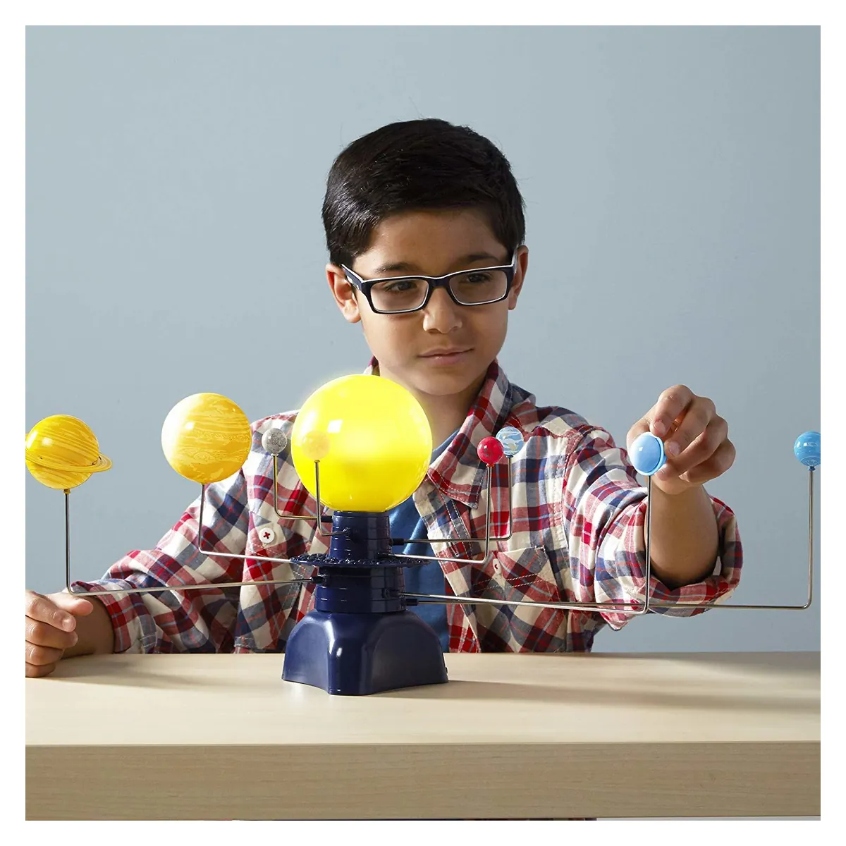 Sistem solar motorizat [4]