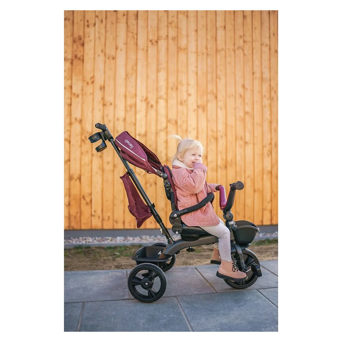 Tricicleta copii, Lionelo, Kori, Cu suport de picioare, Control al directiei, Scaun reversibil, Rotire 360 grade, Pliabila, Conform cu standardul european de securitate EN71, Verde [40]