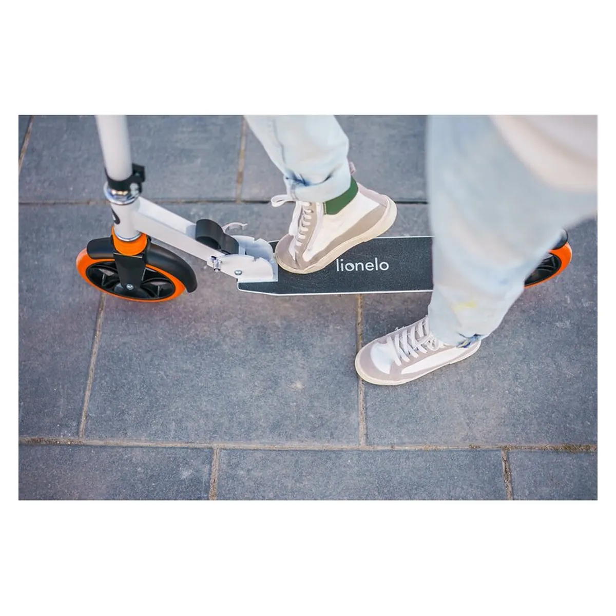 Trotineta, Lionelo, Luca, Pentru copii sau adulti, Ultrapliabila, Pana la 100 Kg, Roz [20]