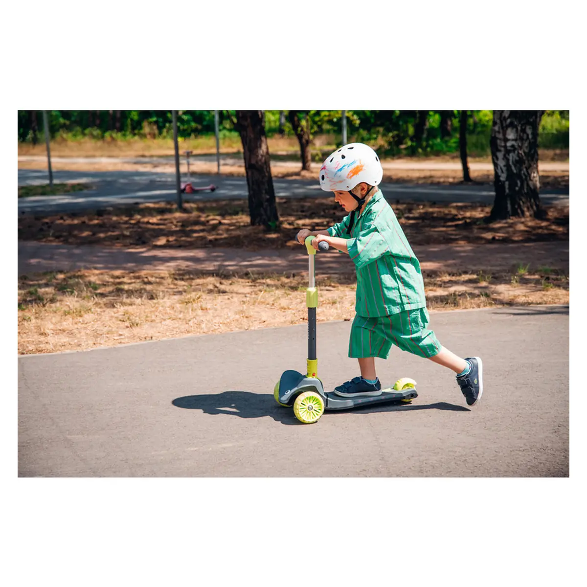 Trotineta, Lionelo, Timy, Copii, Ultrapliabila, Pana la 50 Kg, lumini LED, 3 ani+, Verde [20]