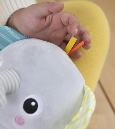 Jucarie interactiva Bright Starts, Hug a Bye Baby Elephant [5]