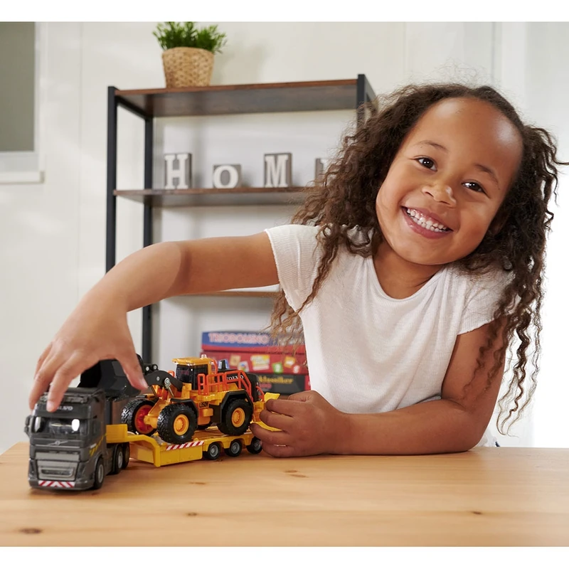 Camion Majorette Volvo cu remorca si buldozer [9]