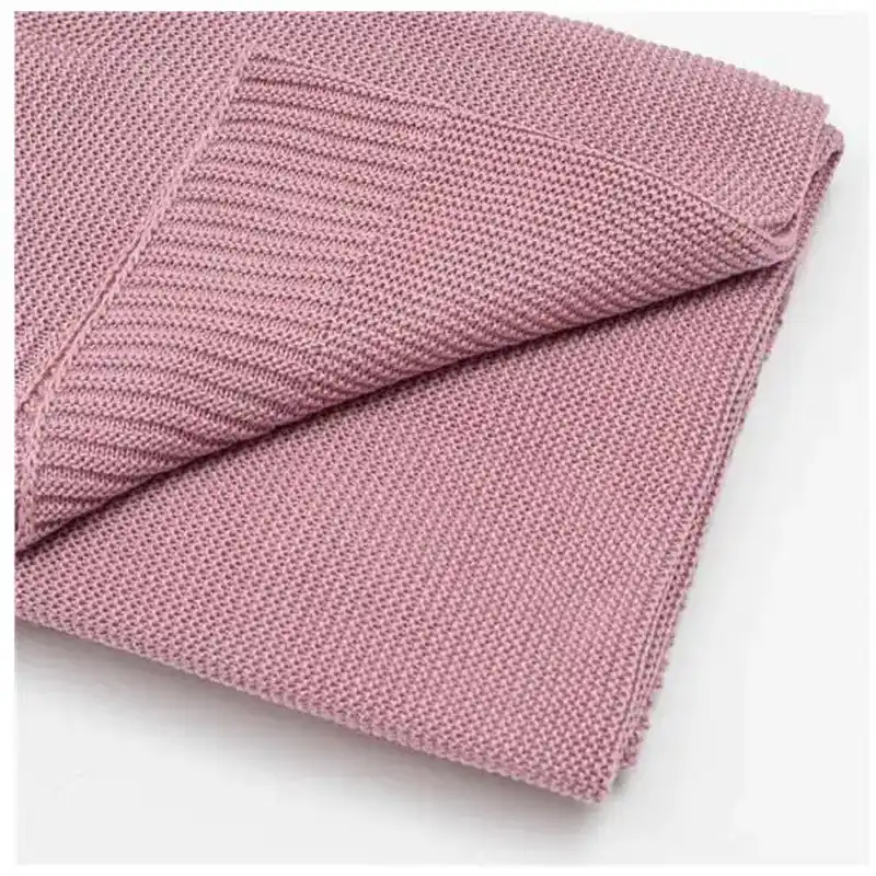 Camera copilului - Paturica tricotata, New Baby, Antialergica si antibacteriana, Bambus, 80x100 cm, Material certificat OEKO-Tex Standard 100, 0 luni+, Pink