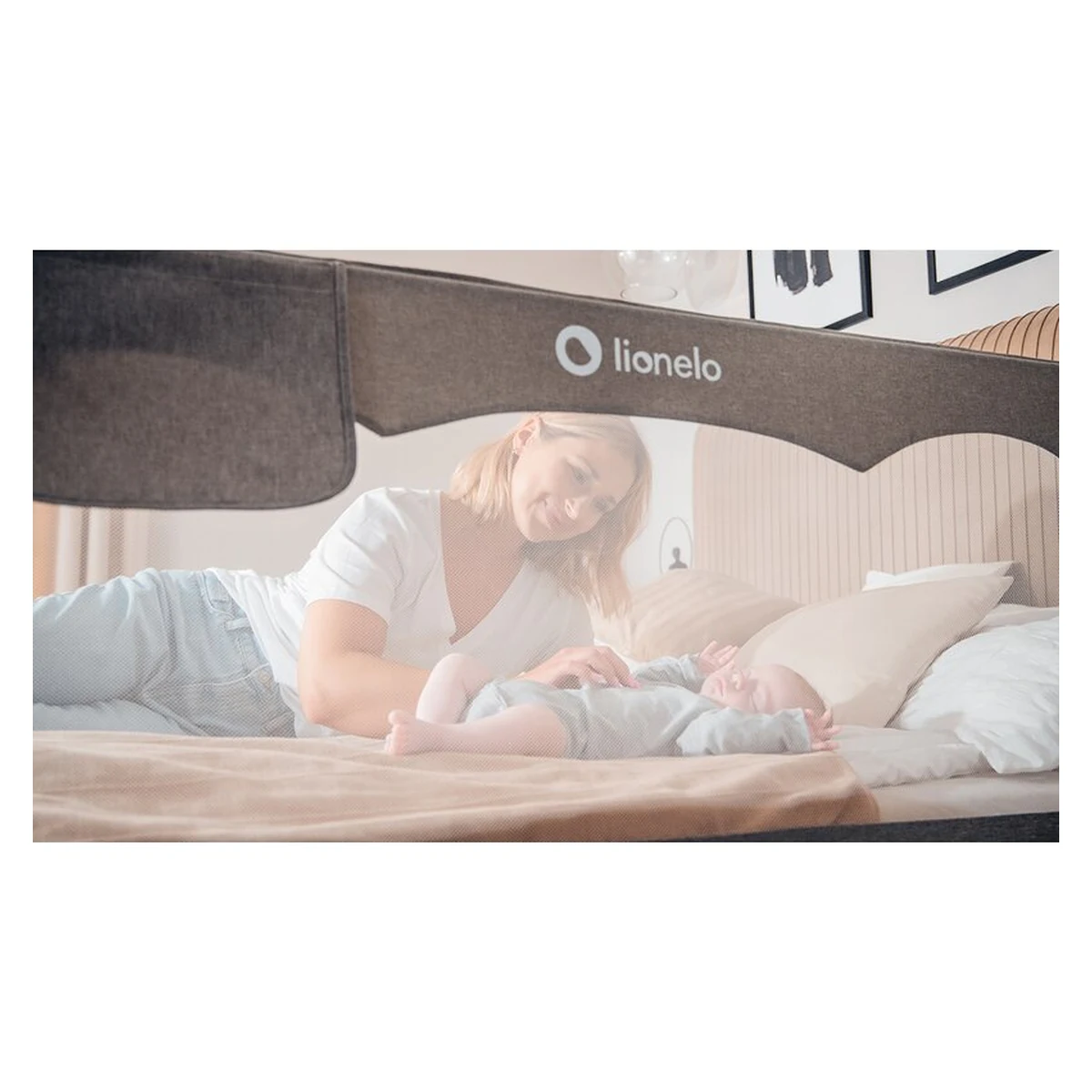 Protectie laterala pat, Lionelo, Hanna, Cu buzunar accesorii, 150x66 cm, Bej 18 luni+ [7]