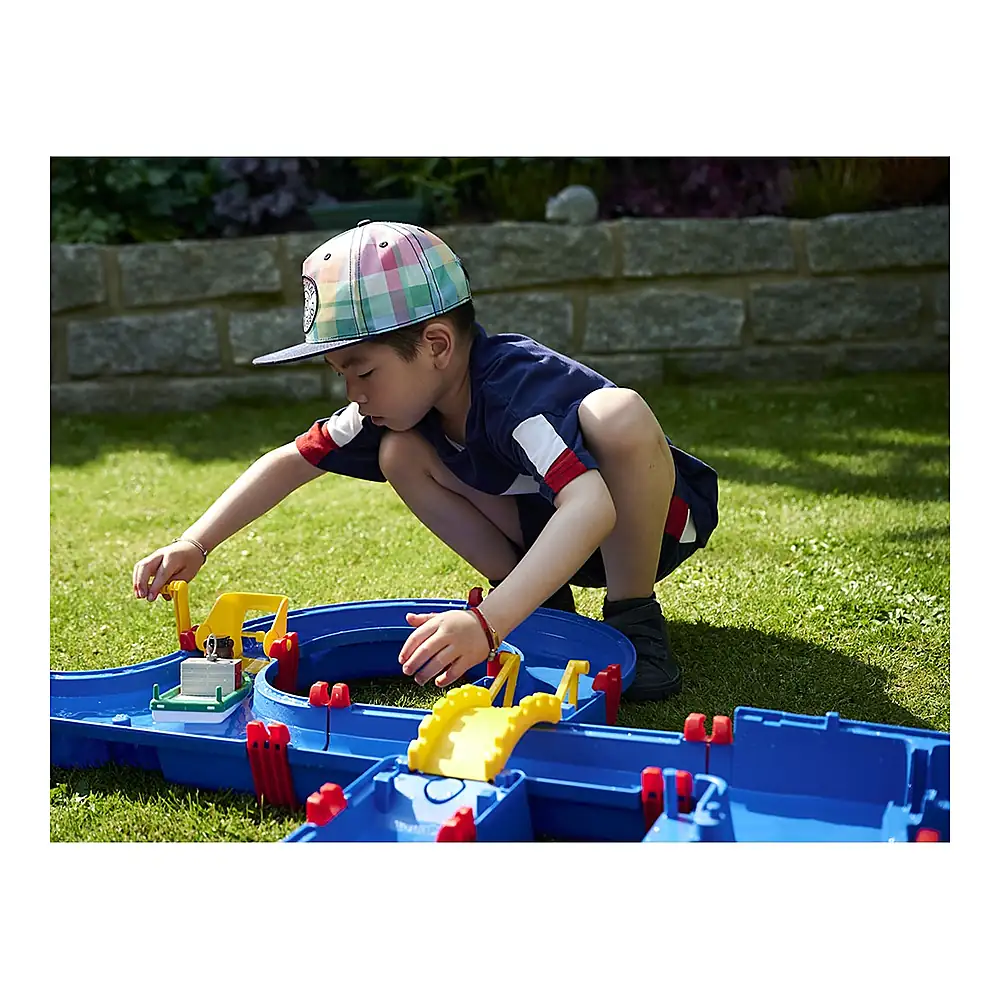 Set de joaca cu apa AquaPlay Amphie World 3 ani + [11]