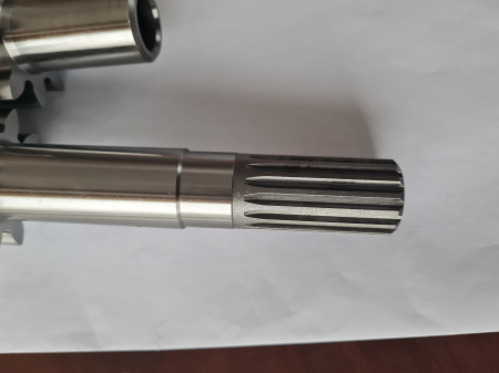 Ax pompa hidraulica Case 580 K si Case 580 SK [3]