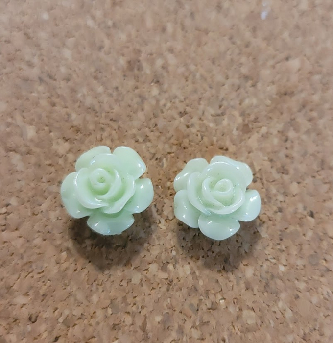 Caboson trandafir din rasina, 12 mm, verde deschis, 1 buc [1]