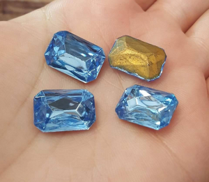 Caboson si suport caboson - Cabochon din cristal german, fatetat, dreptunghi - 16x10 mm - 1 bucata Cod DG18