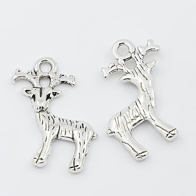 Charm - Charm, ren de Craciun argintiu antichizat - 23X19 mm - 1 bucata