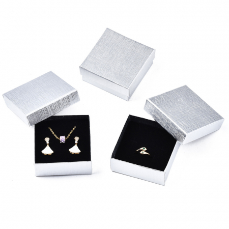 Cutie cadou argintie pentru bijuterii, pentru cercei, inel, colier, 7,4X7,4X3,2 cm, 1 bucata [1]