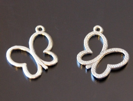 Charm, Pandant, Conector - Drop, charm in stil Tibetan, fluture - argintiu antichizat - 17,5x 19,5 mm - 1 bucata