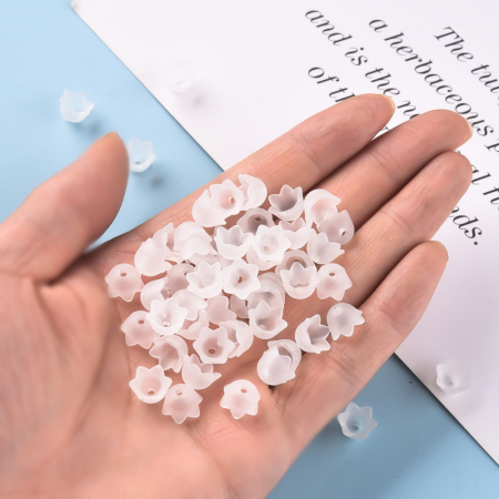 Floare acrilica, clopotel, alb transparent - 10 mm - 1 bucata [4]