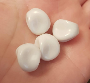 Margele acrilice - Margele acrilice, albe 16 mm, 1 bucata