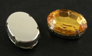 Margele acrilice - Margele acrilice, rinestones, dublu sir, cu 4 gauri, caboson, 18X13 mm, 1 bucata