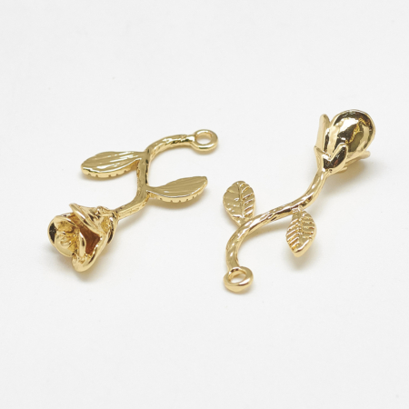 Charm, Pandant, Conector - Pandant, charm trandafir cu frunze, alama placata cu aur