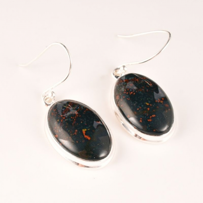 cercei-argint-lungi-cu-piatra-sangelui-ovala [3]