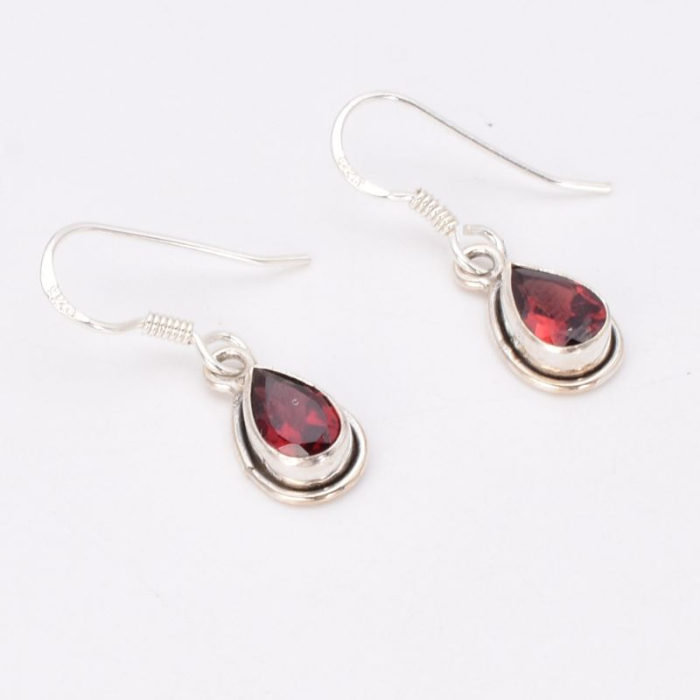Cercei lungi de argint cu granat para, fatetat [3]