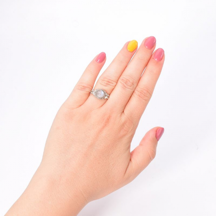 Inel argint cu piatra lunii rotund [3]