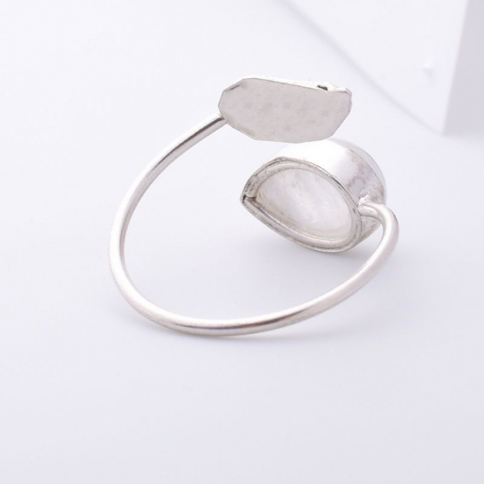 inel-argint-reglabil-cu-piatra-lunii [3]