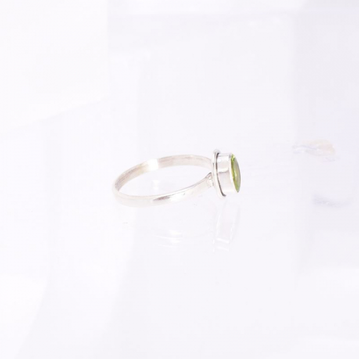 Inel de argint peridot natural fatetat oval [3]
