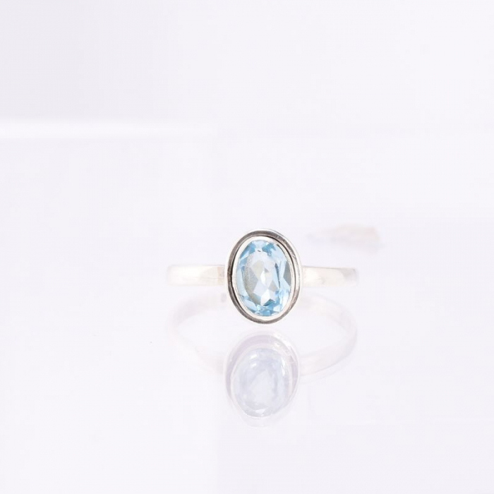 Inel de argint 925 topaz albastru fatetat oval [4]