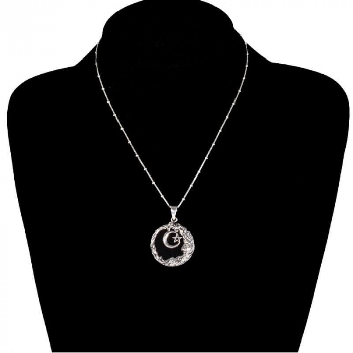 pandantiv-argint-cu-luna-care-se-priveste-pe-sine [3]