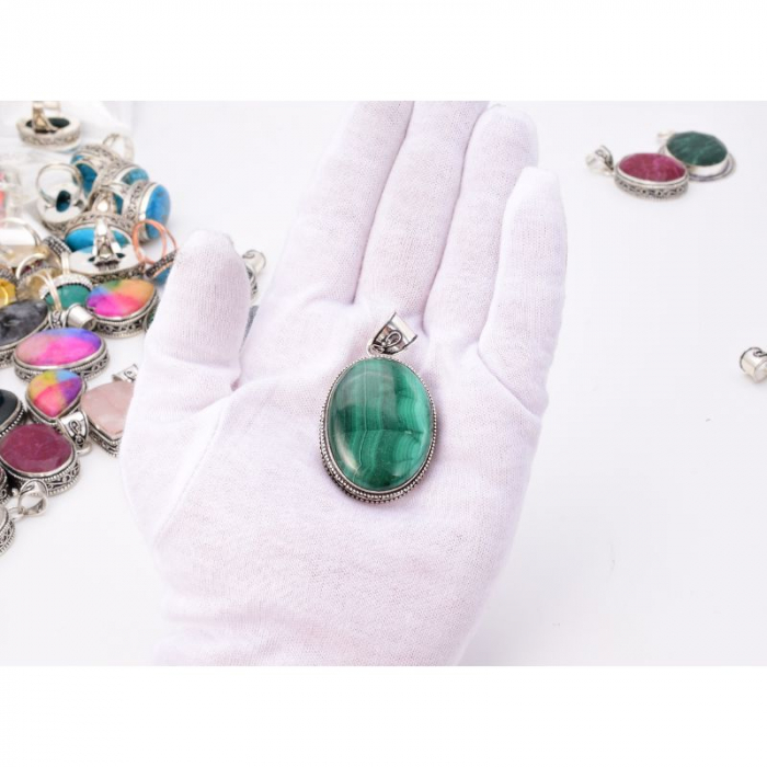 Pandantiv cu malachit din argint filigran oval [2]