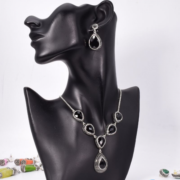 Set argint cu onix, hematit si CZ - cercei si colier [2]