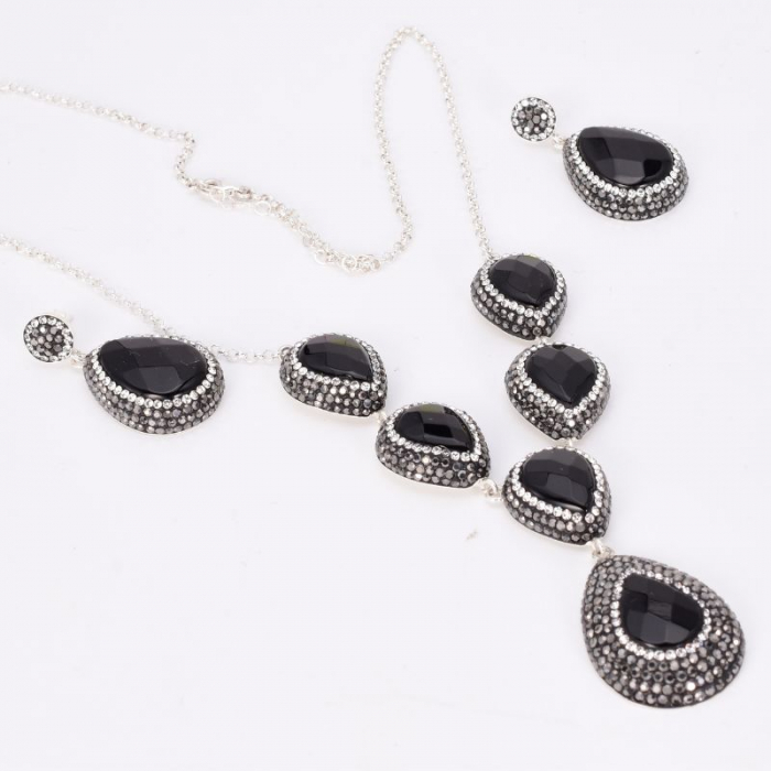 Set argint cu onix, hematit si CZ - cercei si colier [3]
