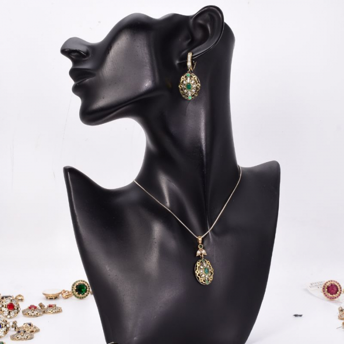 Set argint stil otoman cu cubic zirconia verzi - pandantiv si cercei [3]