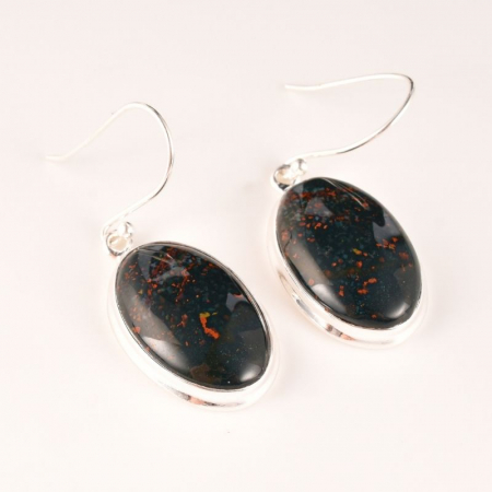 cercei-argint-lungi-cu-piatra-sangelui-ovala [2]