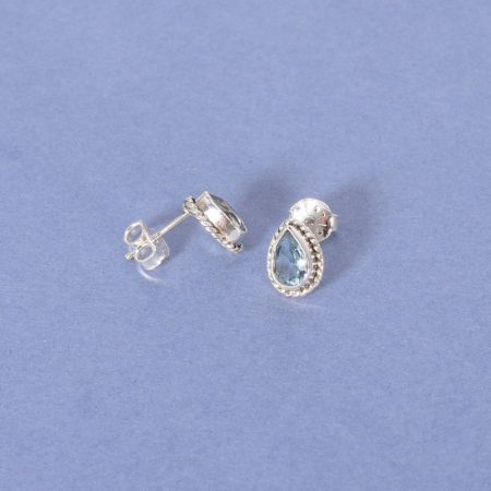 Cercei argint topaz albastru forma lacrima pe ureche [2]