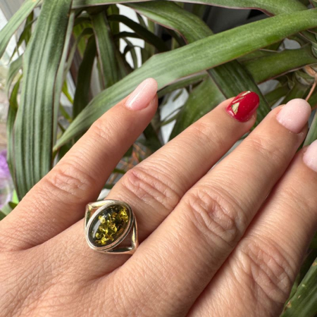 Inel argint cu chihlimbar verde oval [2]