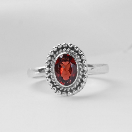 inel-argint-cu-granat-floare [2]